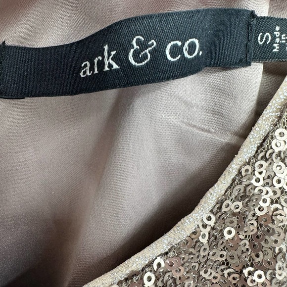 ark & co size small sleeveless bronze gold sequin dress lined illusion deep v - Picture 6 of 7